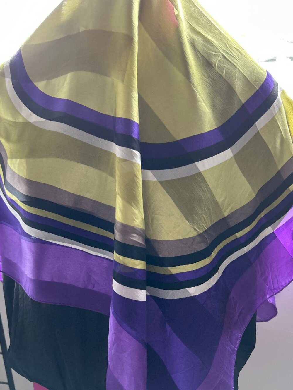 ELLEN TRACY 33" Large Silk SQ Scarf Pretty Purple, Black & Pea Green Geometretic